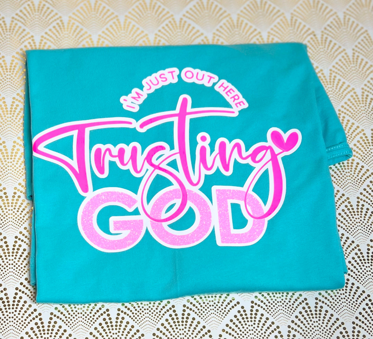 TRUSTING GOD Tee